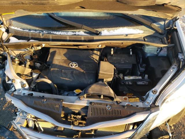 Photo 11 VIN: 5TDYK3DC3FS529189 - TOYOTA SIENNA XLE 