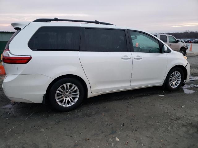 Photo 2 VIN: 5TDYK3DC3FS543299 - TOYOTA SIENNA XLE 