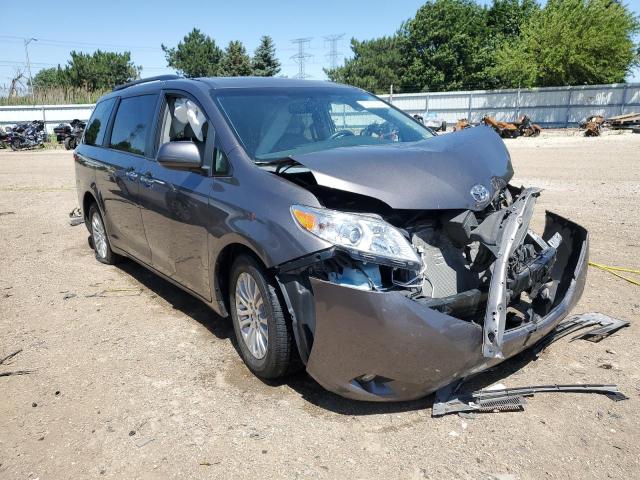 Photo 3 VIN: 5TDYK3DC3FS549569 - TOYOTA SIENNA XLE 