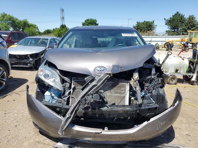 Photo 4 VIN: 5TDYK3DC3FS549569 - TOYOTA SIENNA XLE 