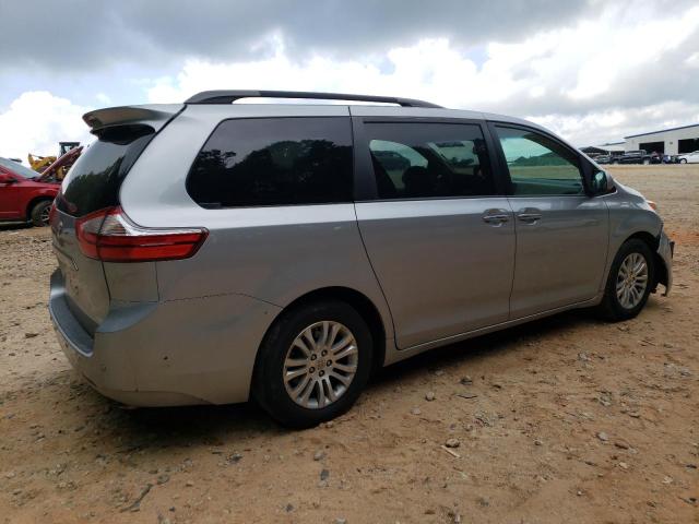 Photo 2 VIN: 5TDYK3DC3FS559809 - TOYOTA SIENNA XLE 