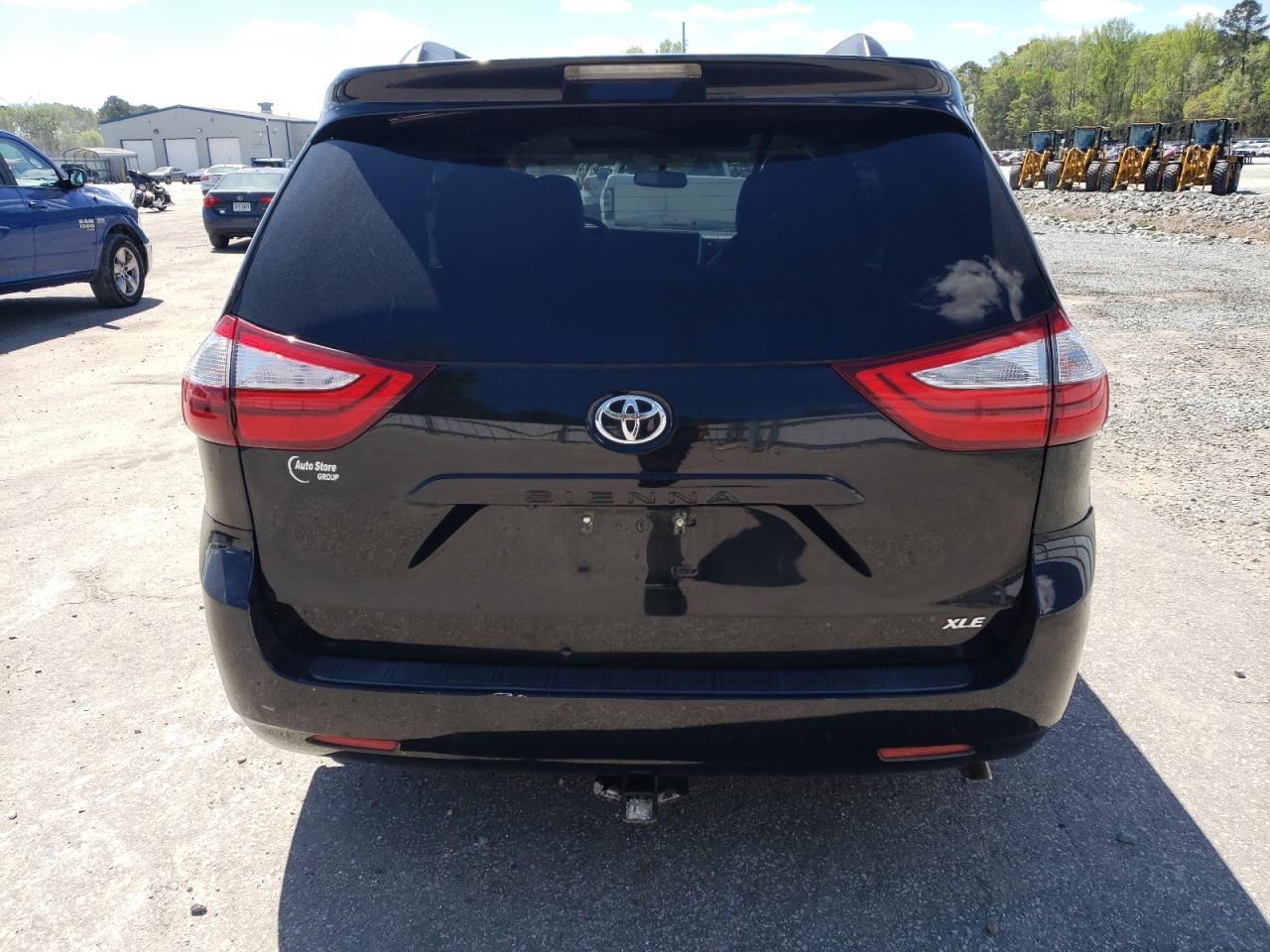 Photo 5 VIN: 5TDYK3DC3FS570888 - TOYOTA SIENNA 