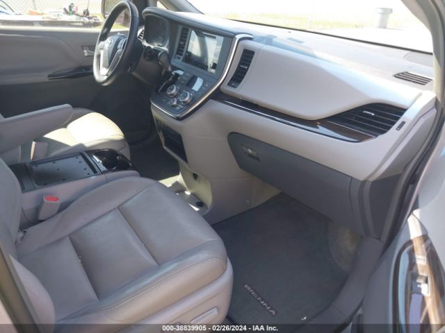 Photo 4 VIN: 5TDYK3DC3FS583964 - TOYOTA SIENNA 