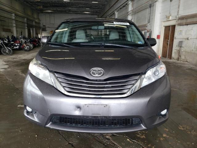 Photo 4 VIN: 5TDYK3DC3FS617045 - TOYOTA SIENNA XLE 