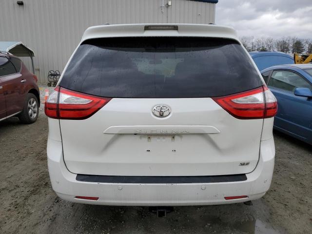 Photo 5 VIN: 5TDYK3DC3FS637103 - TOYOTA SIENNA XLE 