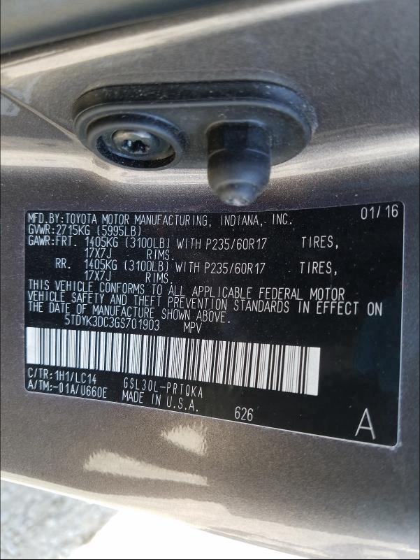 Photo 9 VIN: 5TDYK3DC3GS701903 - TOYOTA SIENNA XLE 