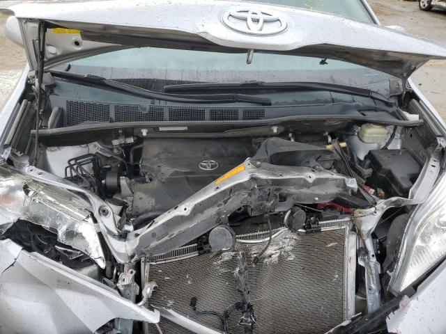 Photo 11 VIN: 5TDYK3DC3GS711041 - TOYOTA SIENNA XLE 