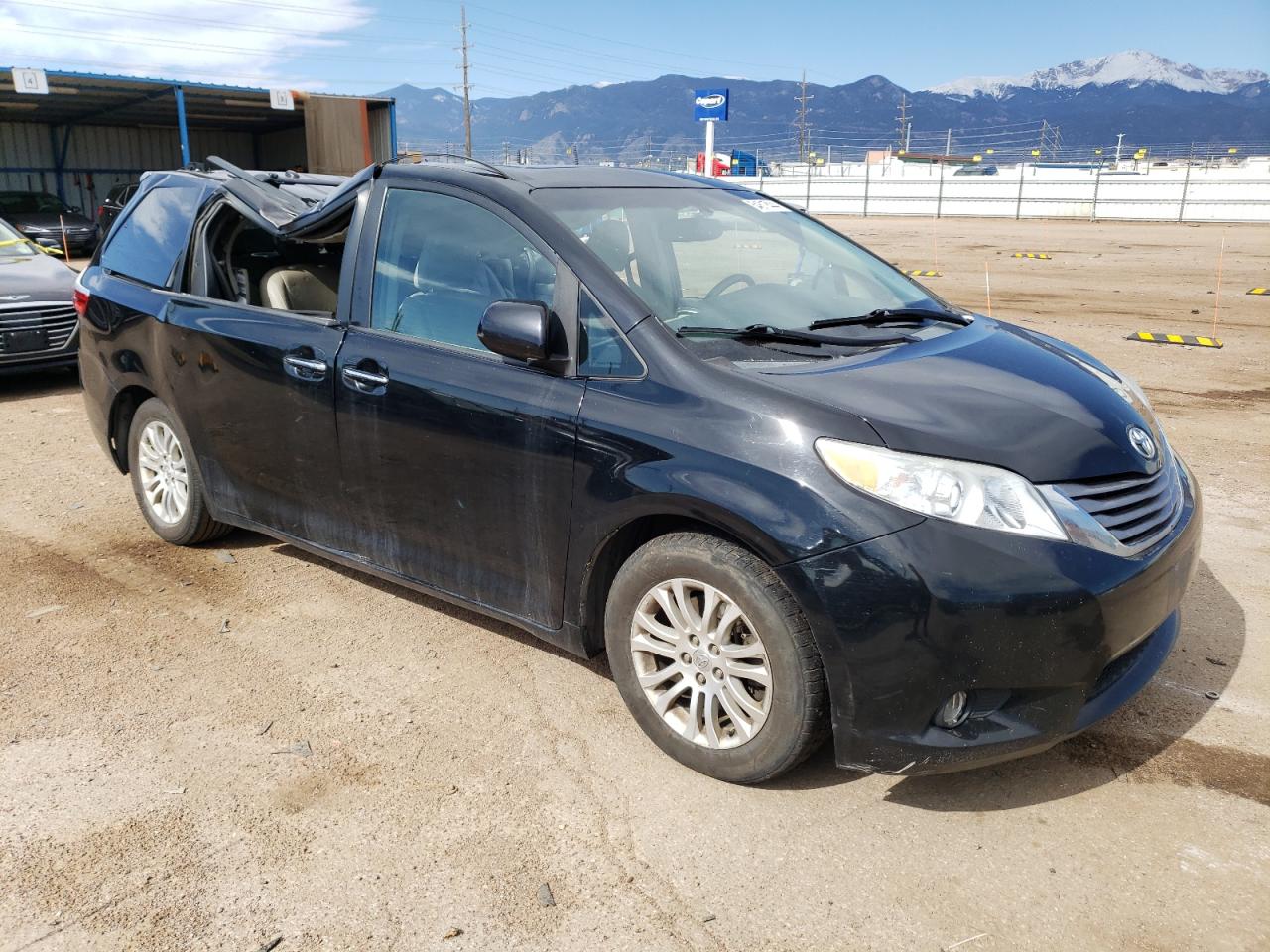 Photo 3 VIN: 5TDYK3DC3GS720483 - TOYOTA SIENNA 