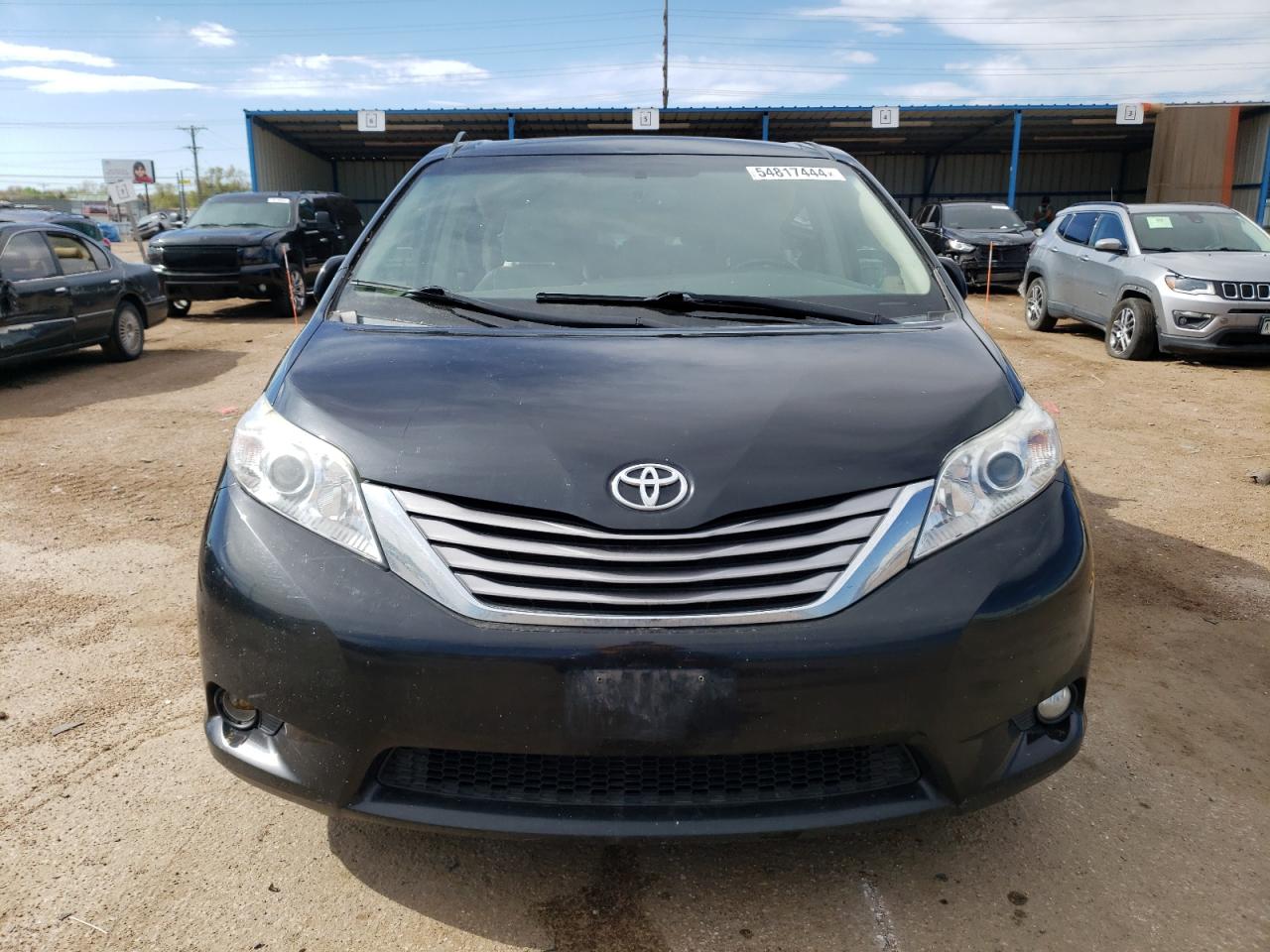 Photo 4 VIN: 5TDYK3DC3GS720483 - TOYOTA SIENNA 