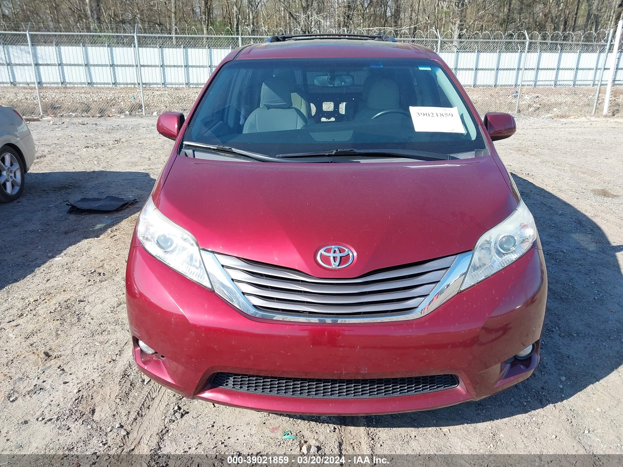 Photo 12 VIN: 5TDYK3DC3GS730933 - TOYOTA SIENNA 