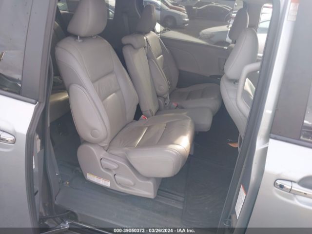 Photo 7 VIN: 5TDYK3DC3GS738448 - TOYOTA SIENNA 