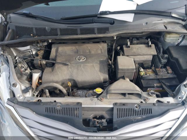 Photo 9 VIN: 5TDYK3DC3GS738448 - TOYOTA SIENNA 