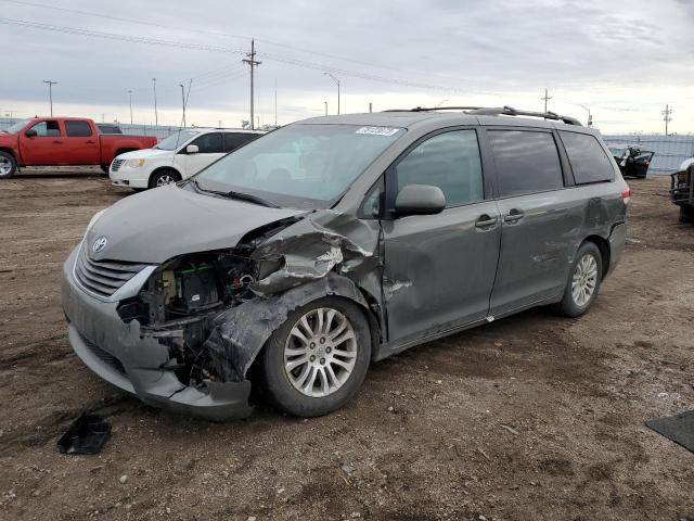 Photo 0 VIN: 5TDYK3DC4BS017189 - TOYOTA SIENNA XLE 