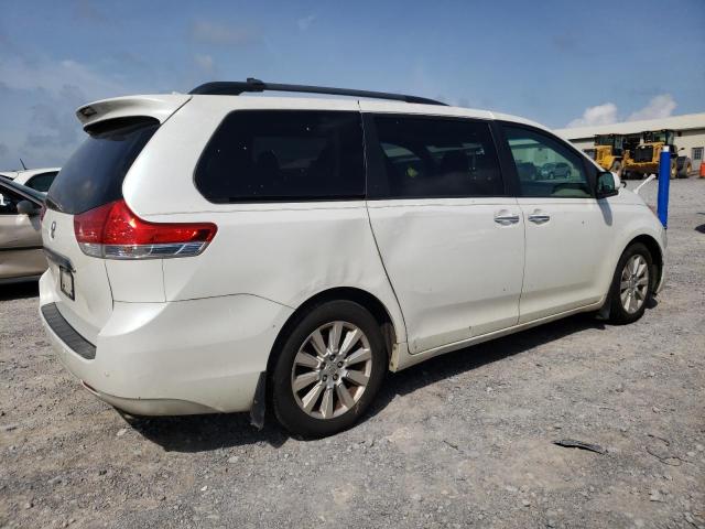 Photo 2 VIN: 5TDYK3DC4BS037216 - TOYOTA SIENNA XLE 