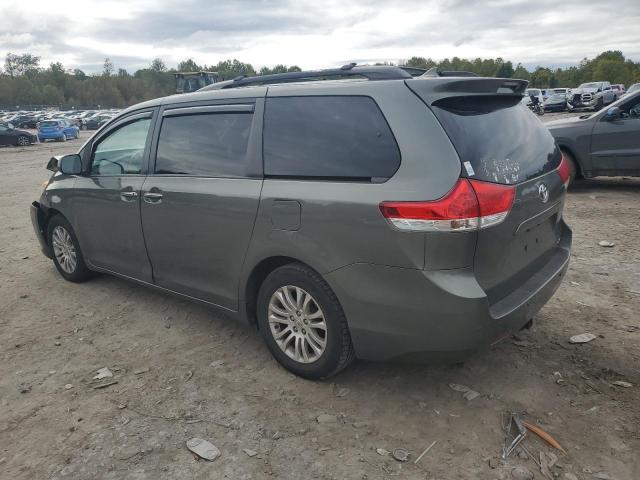 Photo 1 VIN: 5TDYK3DC4BS037748 - TOYOTA SIENNA XLE 