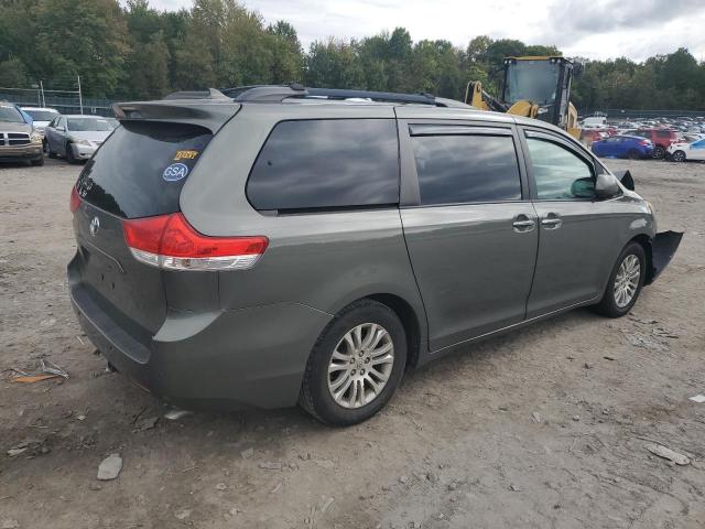 Photo 2 VIN: 5TDYK3DC4BS037748 - TOYOTA SIENNA XLE 