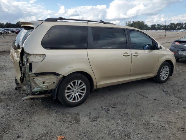 Photo 2 VIN: 5TDYK3DC4BS041928 - TOYOTA SIENNA XLE 