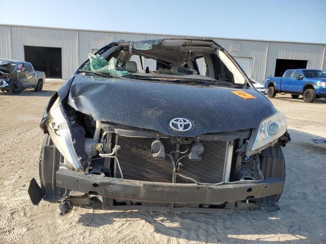 Photo 4 VIN: 5TDYK3DC4BS042464 - TOYOTA SIENNA XLE 