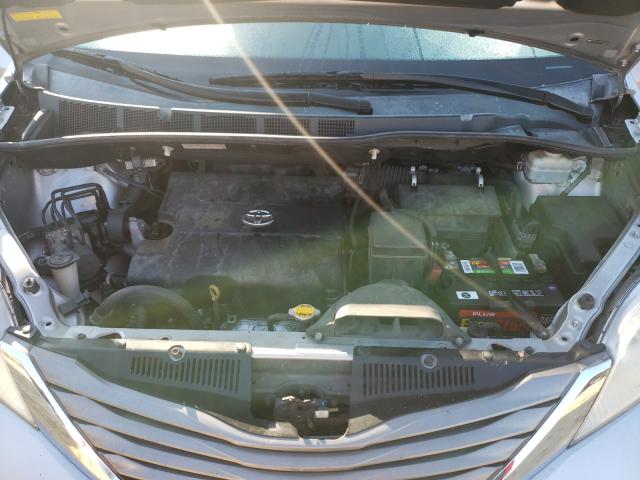 Photo 6 VIN: 5TDYK3DC4BS057000 - TOYOTA SIENNA LE 