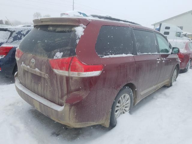 Photo 3 VIN: 5TDYK3DC4BS070555 - TOYOTA SIENNA XLE 