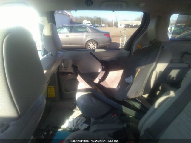 Photo 7 VIN: 5TDYK3DC4BS071947 - TOYOTA SIENNA 