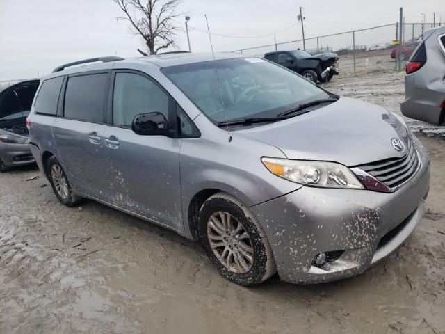 Photo 3 VIN: 5TDYK3DC4BS073214 - TOYOTA SIENNA XLE 