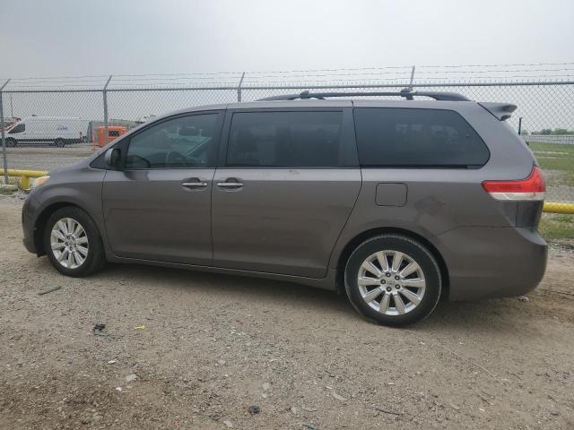 Photo 1 VIN: 5TDYK3DC4BS074914 - TOYOTA SIENNA XLE 