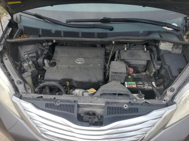 Photo 11 VIN: 5TDYK3DC4BS074914 - TOYOTA SIENNA XLE 