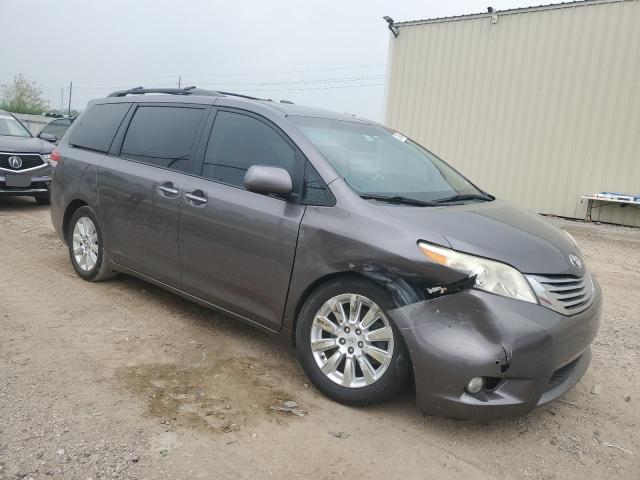 Photo 3 VIN: 5TDYK3DC4BS074914 - TOYOTA SIENNA XLE 