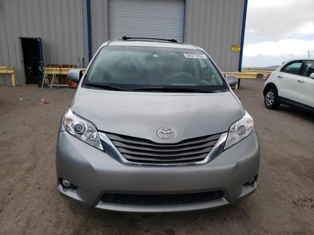 Photo 4 VIN: 5TDYK3DC4BS077067 - TOYOTA SIENNA XLE 