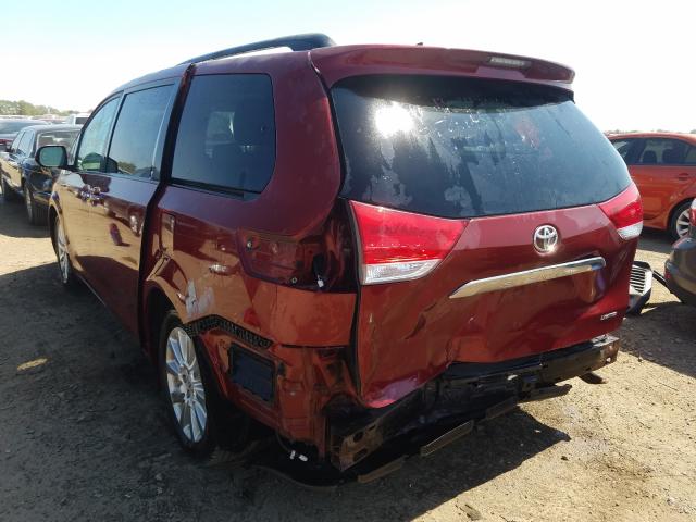 Photo 2 VIN: 5TDYK3DC4BS095844 - TOYOTA SIENNA XLE 