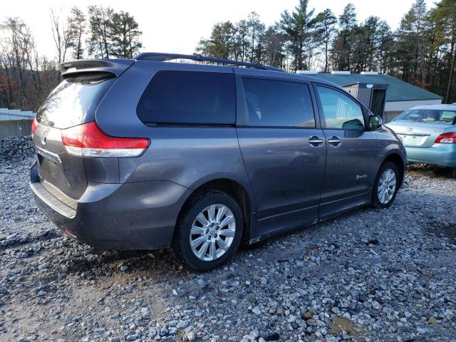 Photo 2 VIN: 5TDYK3DC4BS100914 - TOYOTA SIENNA XLE 