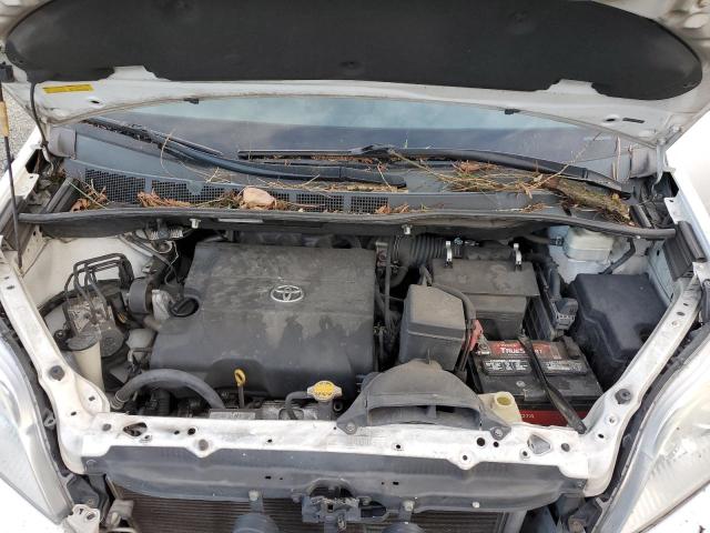 Photo 11 VIN: 5TDYK3DC4BS104249 - TOYOTA SIENNA XLE 