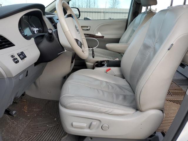 Photo 6 VIN: 5TDYK3DC4BS104249 - TOYOTA SIENNA XLE 