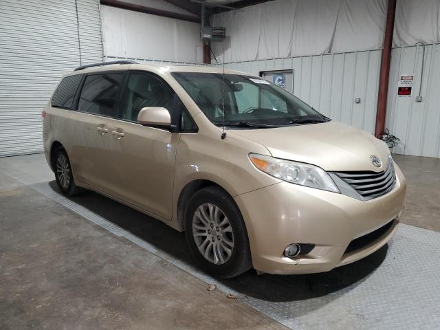 Photo 3 VIN: 5TDYK3DC4BS107104 - TOYOTA SIENNA XLE 