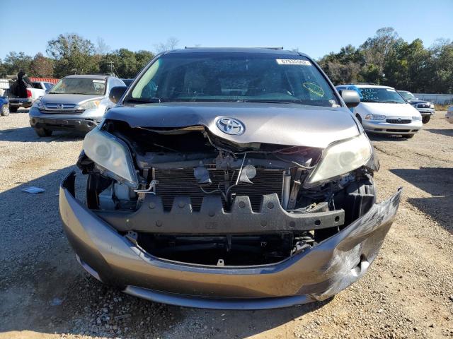 Photo 4 VIN: 5TDYK3DC4BS127207 - TOYOTA SIENNA VAN 