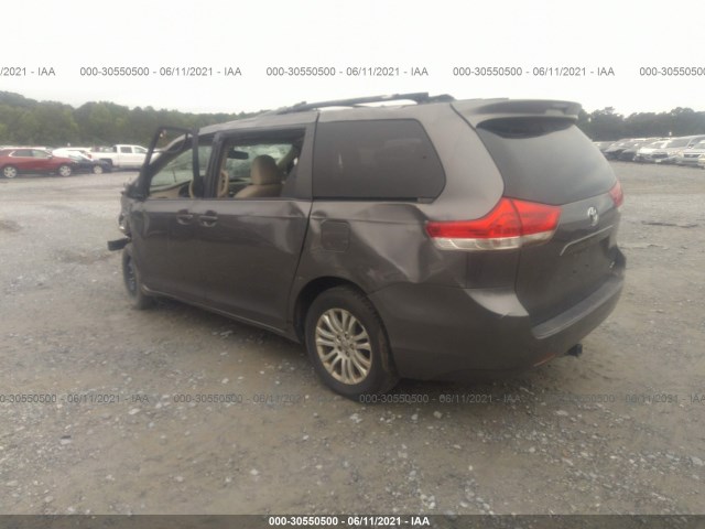 Photo 2 VIN: 5TDYK3DC4BS141267 - TOYOTA SIENNA 