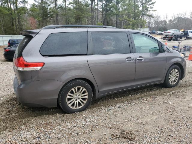 Photo 2 VIN: 5TDYK3DC4BS161020 - TOYOTA SIENNA XLE 