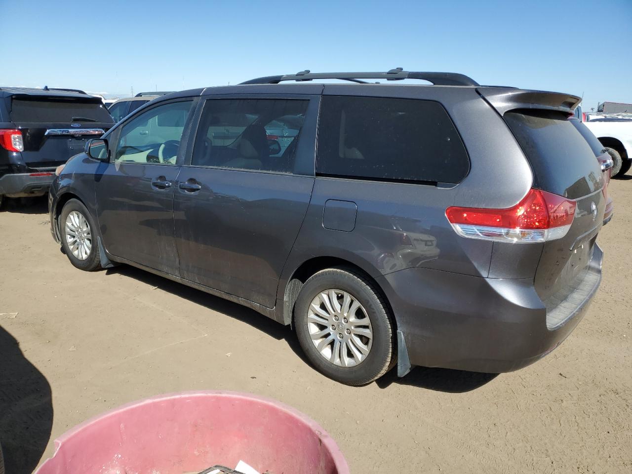 Photo 1 VIN: 5TDYK3DC4BS163284 - TOYOTA SIENNA 