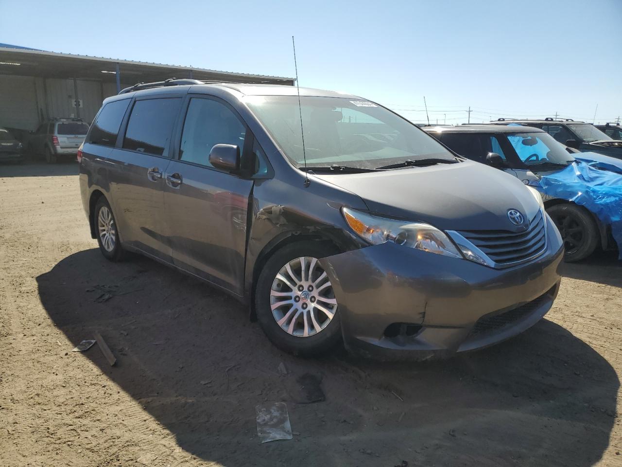 Photo 3 VIN: 5TDYK3DC4BS163284 - TOYOTA SIENNA 