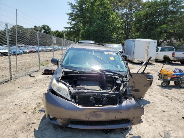 Photo 4 VIN: 5TDYK3DC4BS169036 - TOYOTA SIENNA XLE 