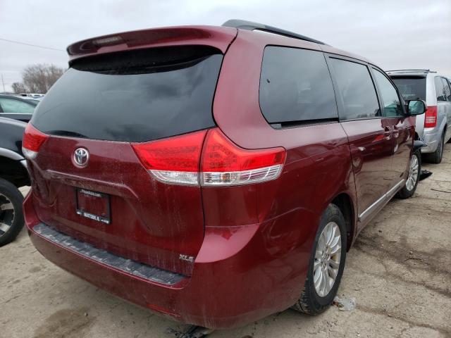 Photo 2 VIN: 5TDYK3DC4CS181558 - TOYOTA SIENNA XLE 