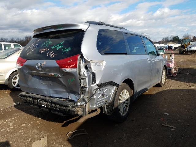 Photo 3 VIN: 5TDYK3DC4CS188039 - TOYOTA SIENNA XLE 