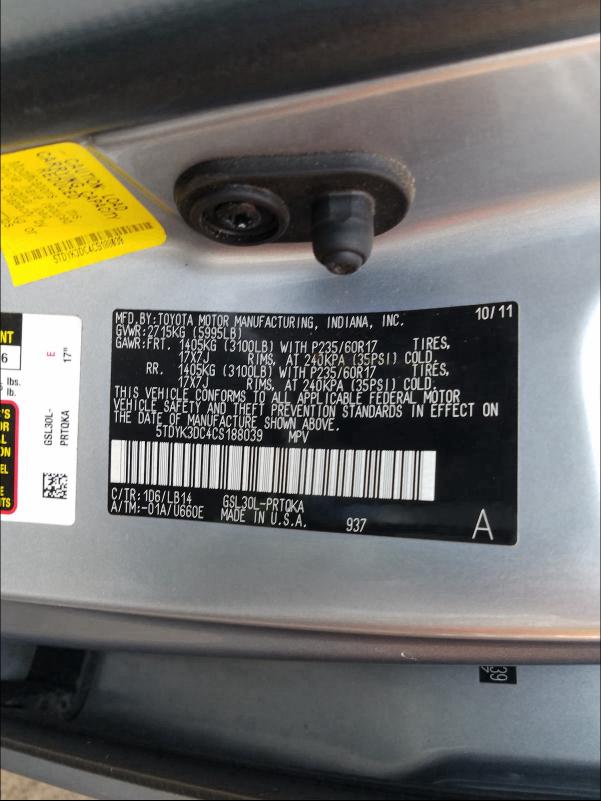 Photo 9 VIN: 5TDYK3DC4CS188039 - TOYOTA SIENNA XLE 