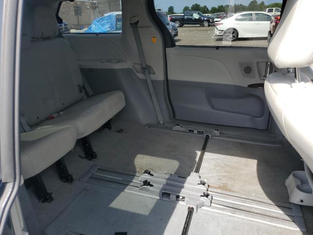 Photo 10 VIN: 5TDYK3DC4CS207091 - TOYOTA SIENNA XLE 