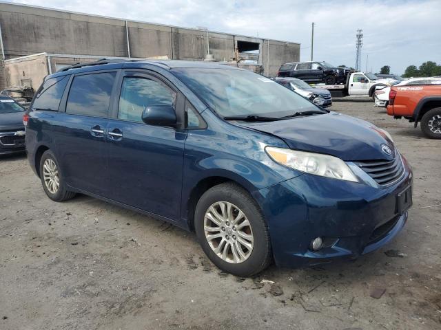 Photo 3 VIN: 5TDYK3DC4CS207091 - TOYOTA SIENNA XLE 