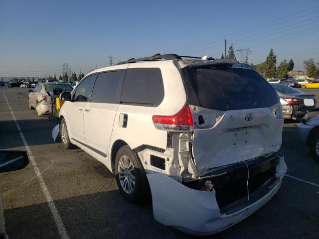 Photo 2 VIN: 5TDYK3DC4CS216907 - TOYOTA SIENNA XLE 