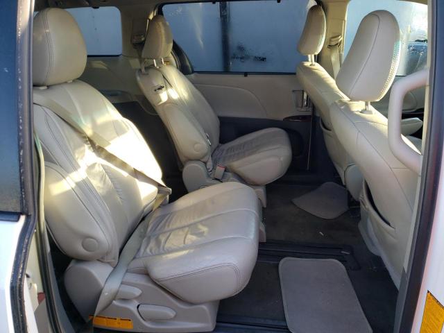 Photo 5 VIN: 5TDYK3DC4CS223212 - TOYOTA SIENNA XLE 