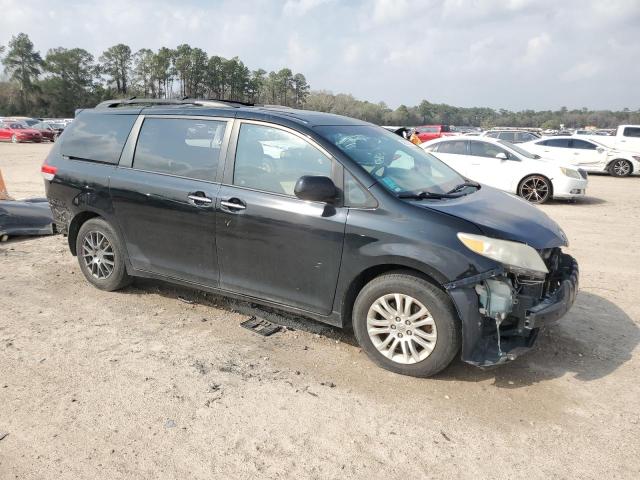 Photo 3 VIN: 5TDYK3DC4CS224442 - TOYOTA SIENNA XLE 