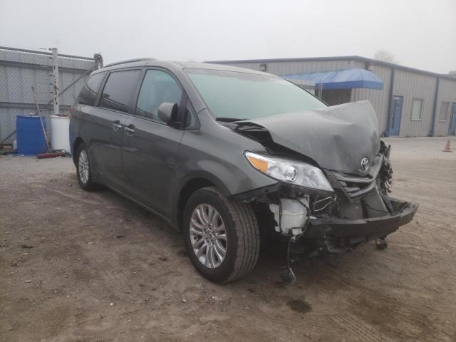 Photo 3 VIN: 5TDYK3DC4CS225705 - TOYOTA SIENNA XLE 